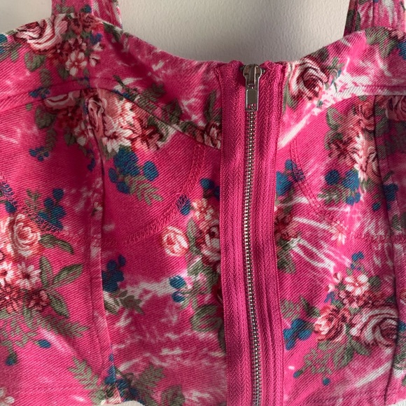 Pink floral bralette/crop top - Picture 3 of 5